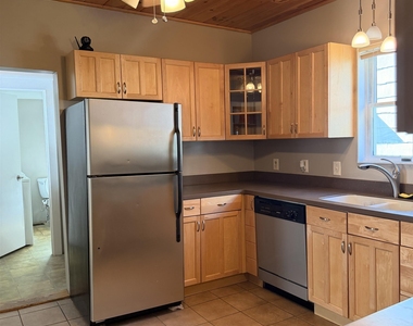 439 Laurel - Photo Thumbnail 2