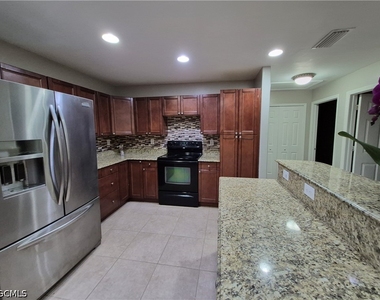 3001 Fifty First Street Sw - Photo Thumbnail 25