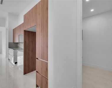 2234 Nw 6th Terrace - Photo Thumbnail 10