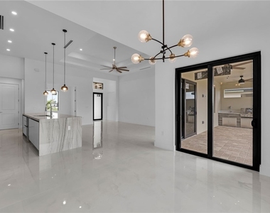 2234 Nw 6th Terrace - Photo Thumbnail 7