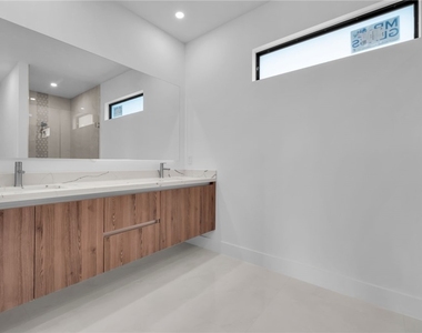 2234 Nw 6th Terrace - Photo Thumbnail 33