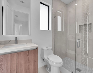2234 Nw 6th Terrace - Photo Thumbnail 16