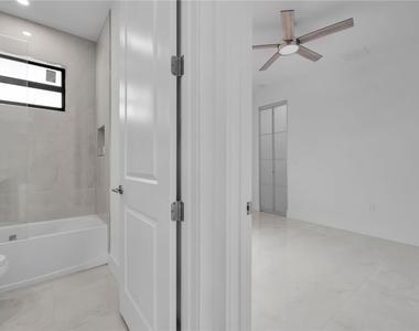 2234 Nw 6th Terrace - Photo Thumbnail 15