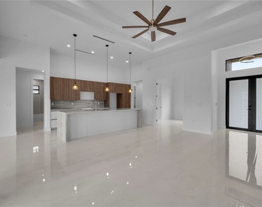 2234 Nw 6th Terrace - Photo Thumbnail 5