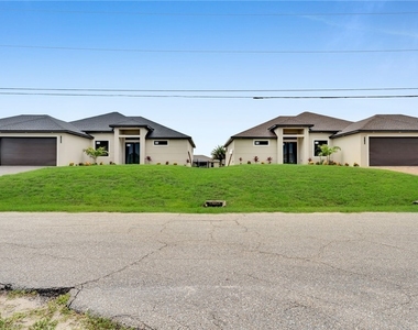 2234 Nw 6th Terrace - Photo Thumbnail 2