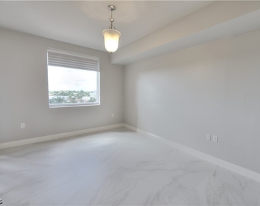 2090 W First Street - Photo Thumbnail 27