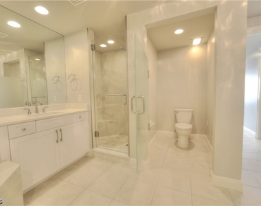 2090 W First Street - Photo Thumbnail 21