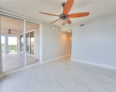 2090 W First Street - Photo Thumbnail 17