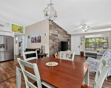2531 Estey Avenue - Photo Thumbnail 15