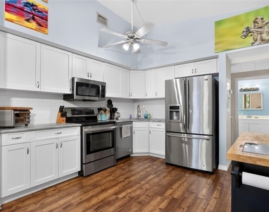 2531 Estey Avenue - Photo Thumbnail 12