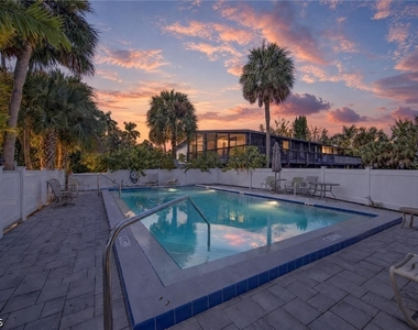 2531 Estey Avenue - Photo Thumbnail 6