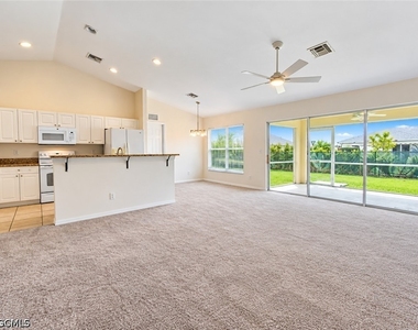 1803 Nw 21st Street - Photo Thumbnail 6