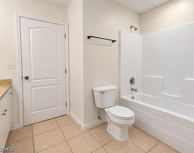 1803 Nw 21st Street - Photo Thumbnail 16