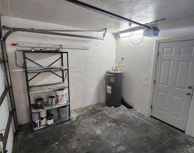 903 Se 23rd Place - Photo Thumbnail 14