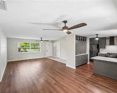 51 Lagoon Drive - Photo Thumbnail 6