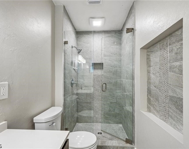 51 Lagoon Drive - Photo Thumbnail 22