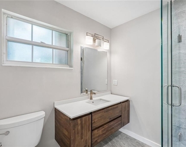 51 Lagoon Drive - Photo Thumbnail 17