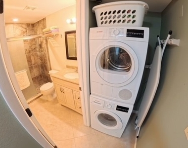 6300 S Pointe Boulevard - Photo Thumbnail 14
