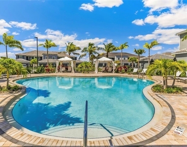 11791 Venetian Lagoon Drive - Photo Thumbnail 19