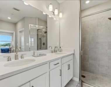 11791 Venetian Lagoon Drive - Photo Thumbnail 13