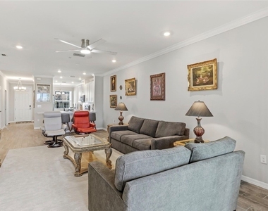 11791 Venetian Lagoon Drive - Photo Thumbnail 6