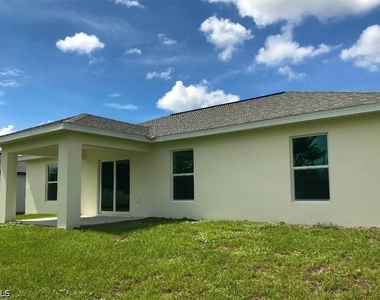1333 Nw 10th Place - Photo Thumbnail 14