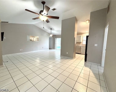 133 Ne 23rd Avenue - Photo Thumbnail 2