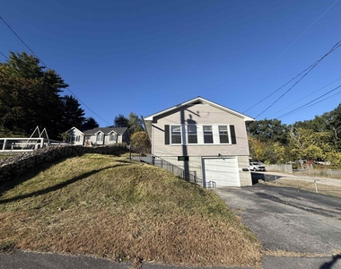 153 Rumford - Photo Thumbnail 20