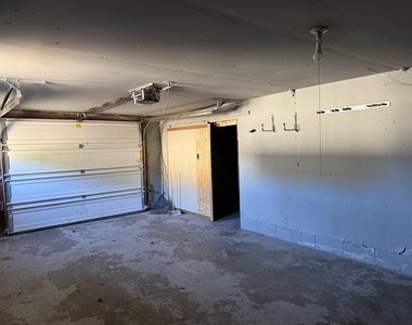 153 Rumford - Photo Thumbnail 17