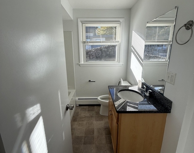 153 Rumford - Photo Thumbnail 7