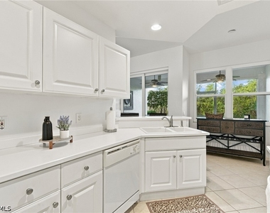 4705 Hawks Nest Way - Photo Thumbnail 13