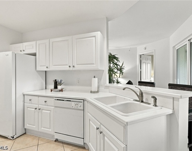 4705 Hawks Nest Way - Photo Thumbnail 3