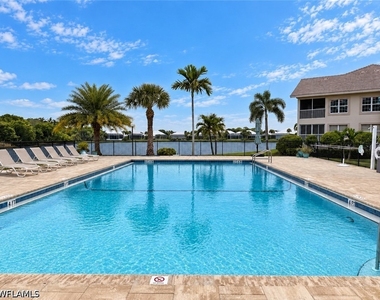 4021 Whiskey Pointe Lane - Photo Thumbnail 30