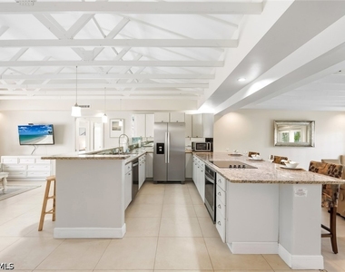 3350 Bayshore Drive - Photo Thumbnail 9