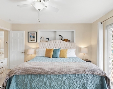 3350 Bayshore Drive - Photo Thumbnail 15