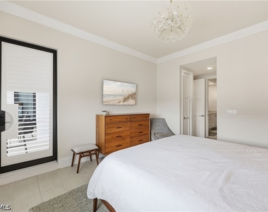 1035 3rd Avenue S - Photo Thumbnail 10