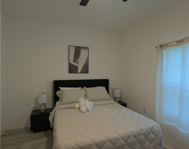 5036 Jones Drive - Photo Thumbnail 15