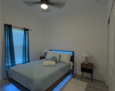 5036 Jones Drive - Photo Thumbnail 10