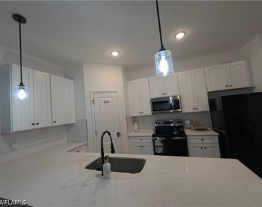 5036 Jones Drive - Photo Thumbnail 4