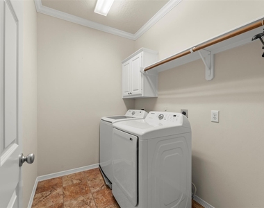 1126 Sopris Drive - Photo Thumbnail 16