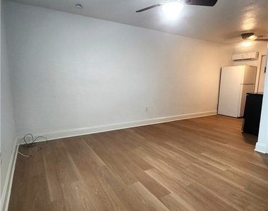 2996 Francis Avenue - Photo Thumbnail 1