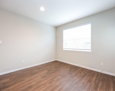 18643 Cooper Ravine Way - Photo Thumbnail 18