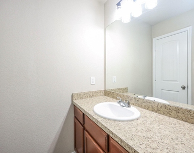 18643 Cooper Ravine Way - Photo Thumbnail 6