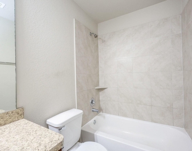 18643 Cooper Ravine Way - Photo Thumbnail 5