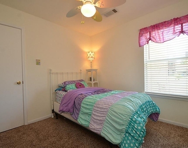 7251 River Pines Drive - Photo Thumbnail 5