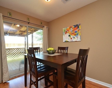 7251 River Pines Drive - Photo Thumbnail 2