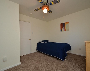 7251 River Pines Drive - Photo Thumbnail 6
