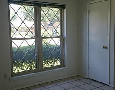 7830 Tejas Street - Photo Thumbnail 6
