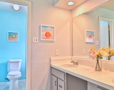 2706 S Brompton Drive - Photo Thumbnail 16