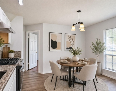 2706 S Brompton Drive - Photo Thumbnail 9